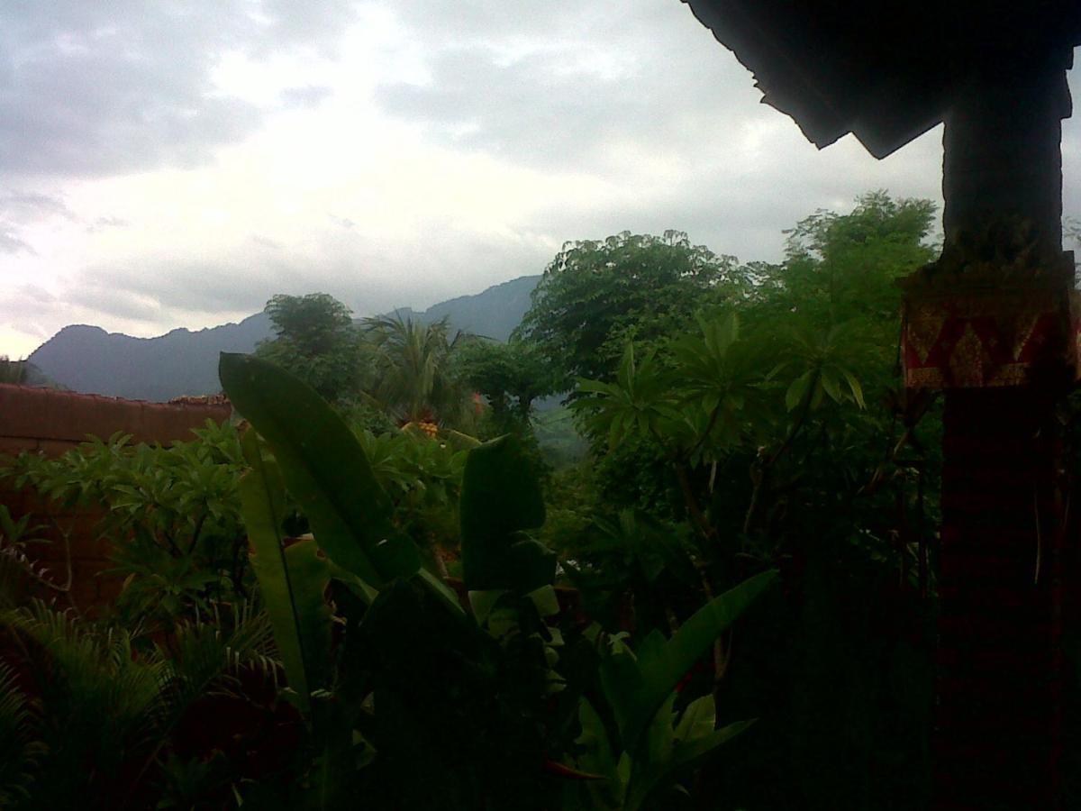 Eliska Sari Bungalows Sumberkima Pemuteran Exterior foto